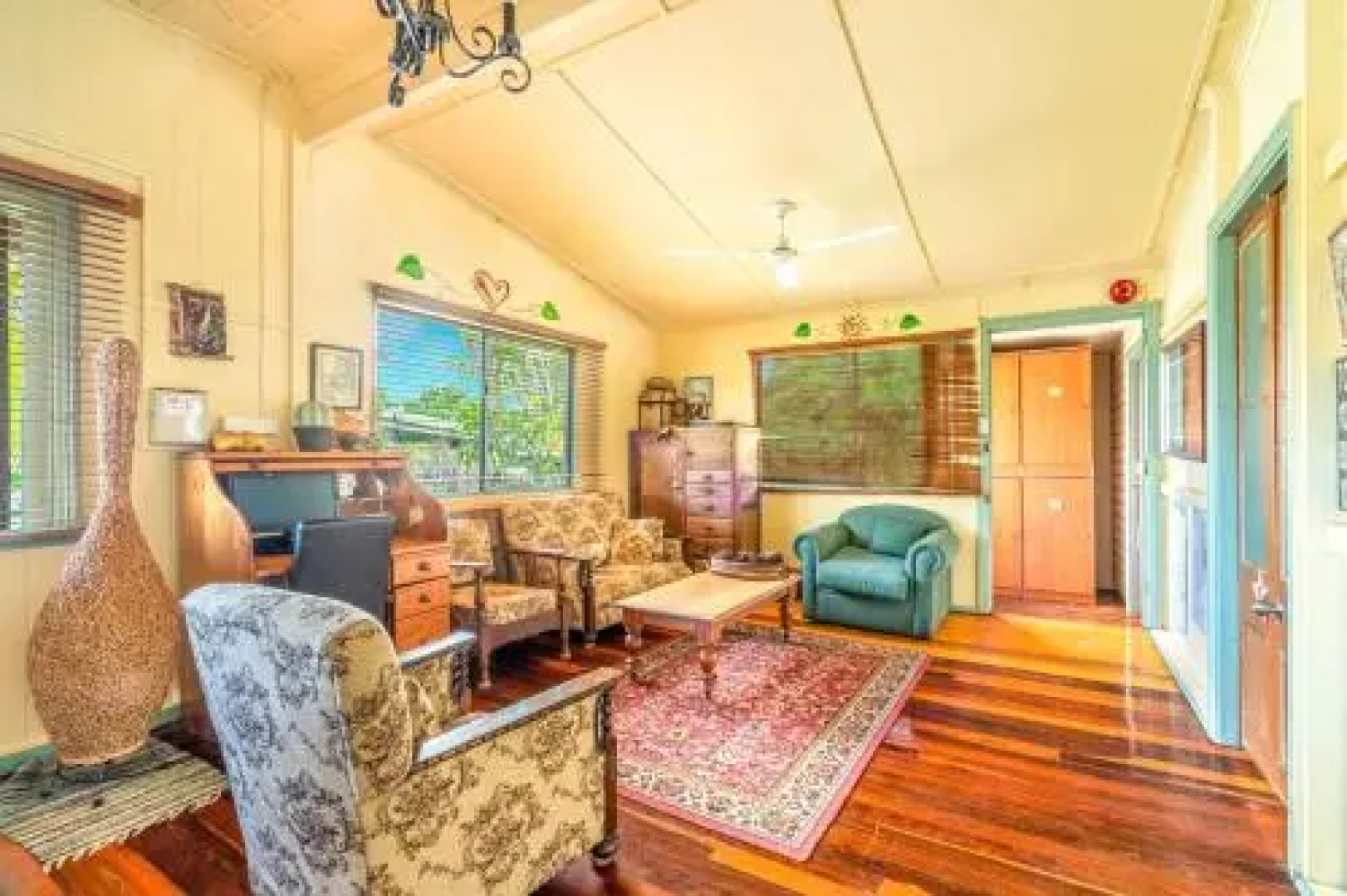 Tropic Days Backpackers