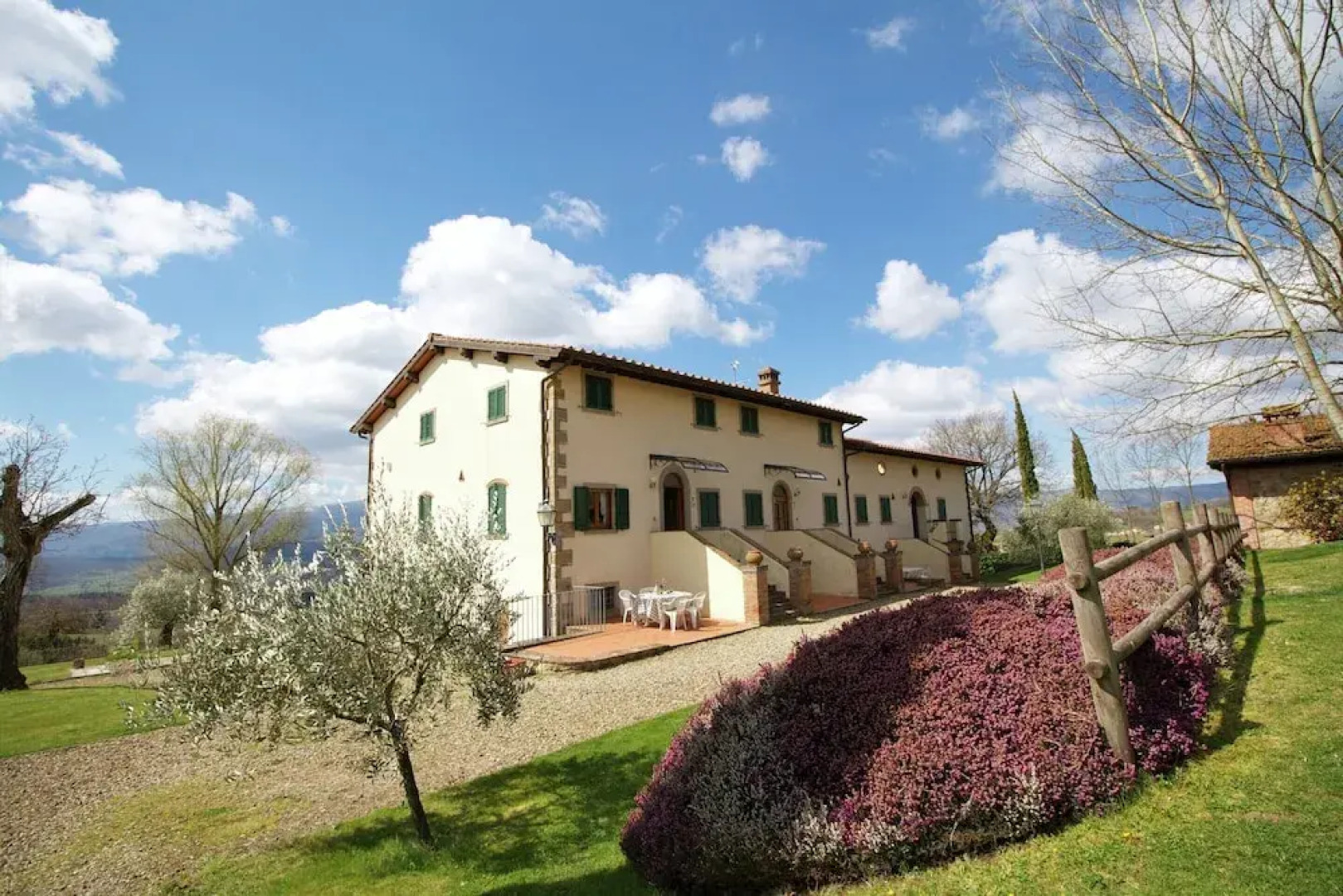 Farmhouse in Tuscany With Pool & Valley Views