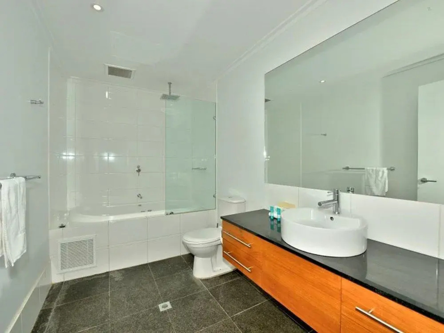 Mandurah Private Collection