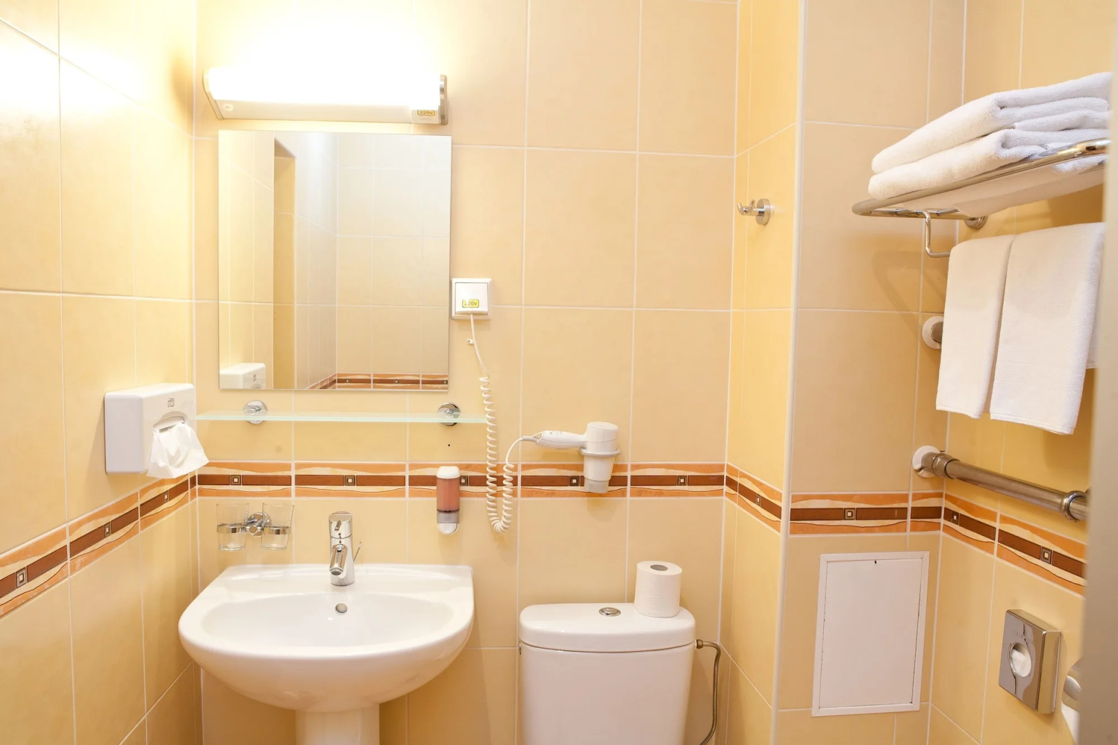 Kolonna Hotel Brigita