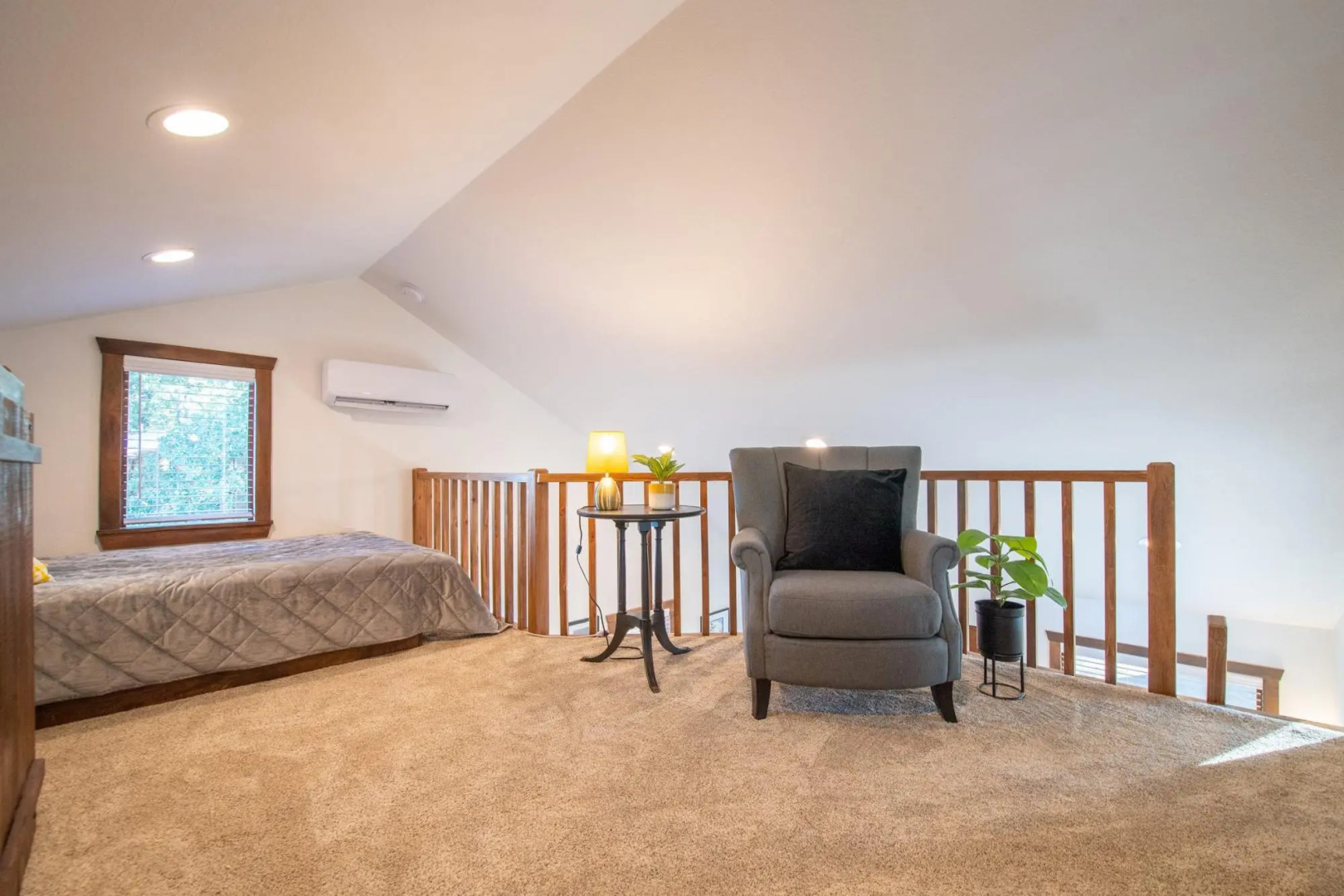 The Goldfinch Cabin (15 MIN to Magnolia & Baylor)