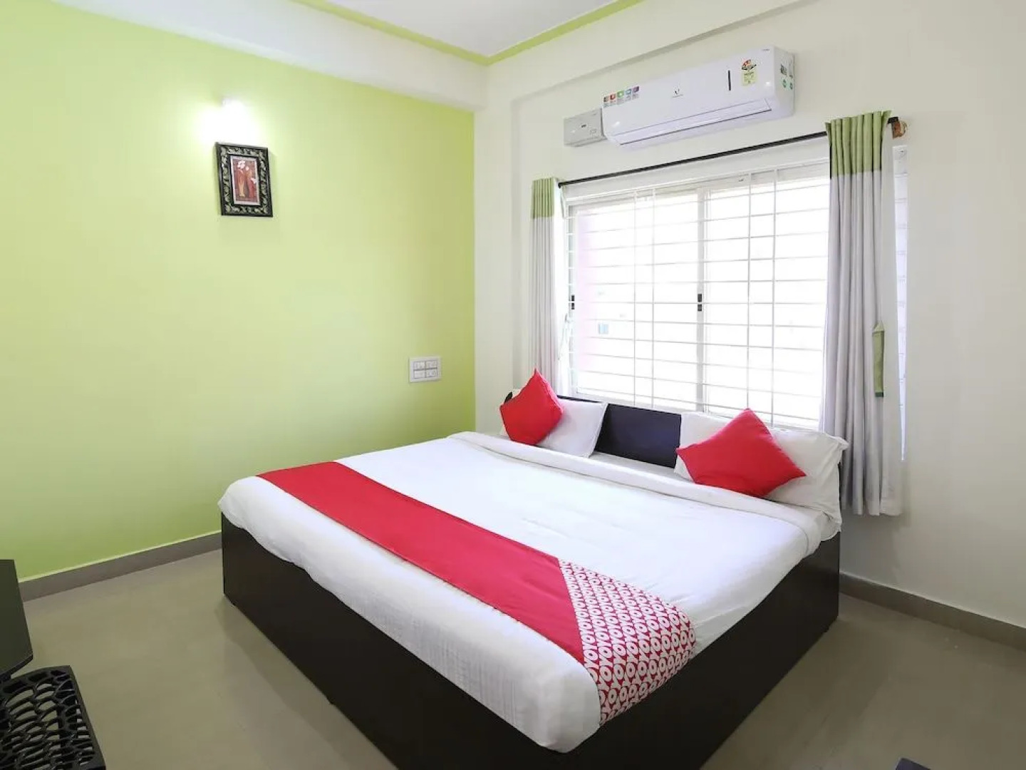 Kaaranji Residency by OYO Rooms