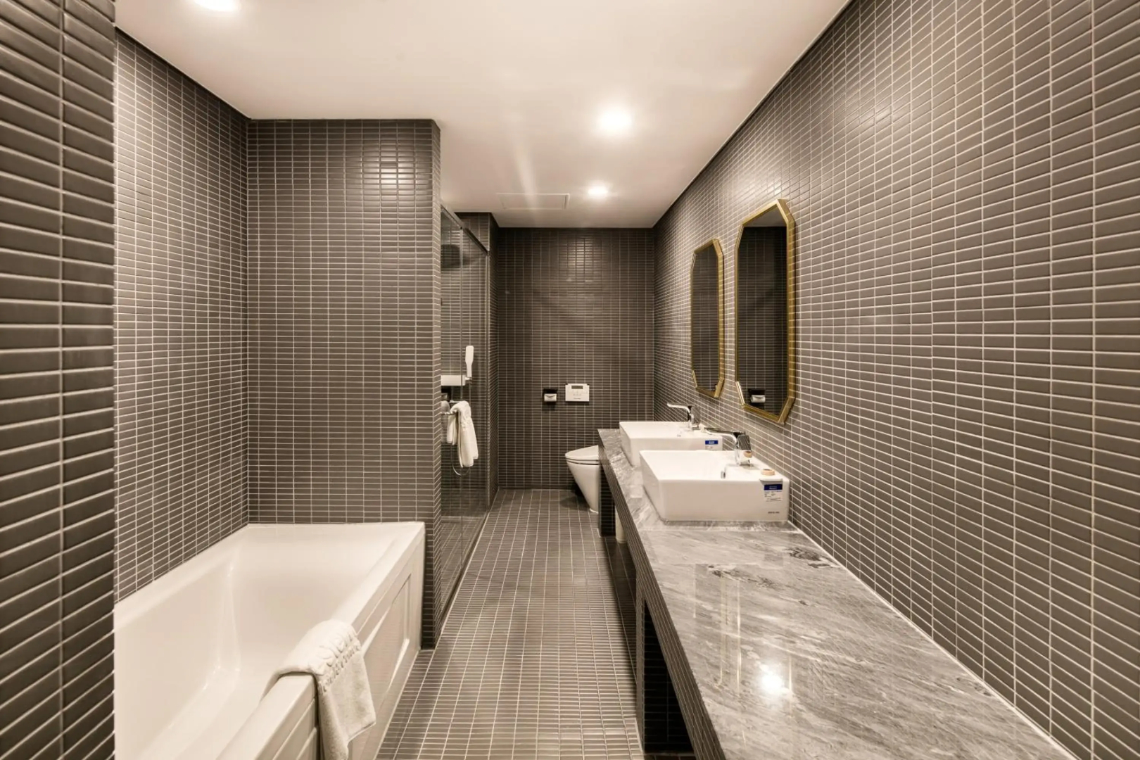 WesternLife Hotel