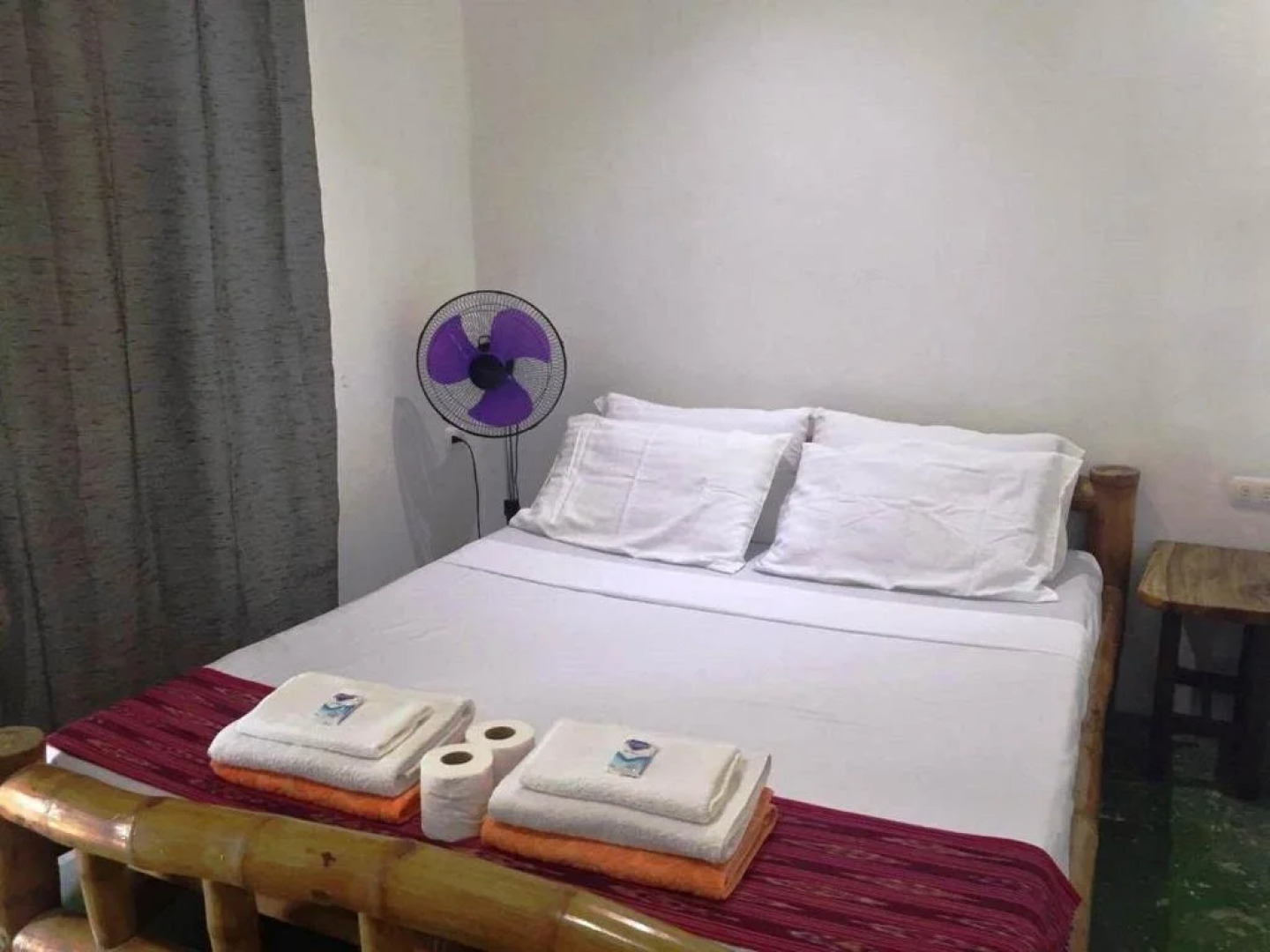 Garden Bay Beach Resort El Nido