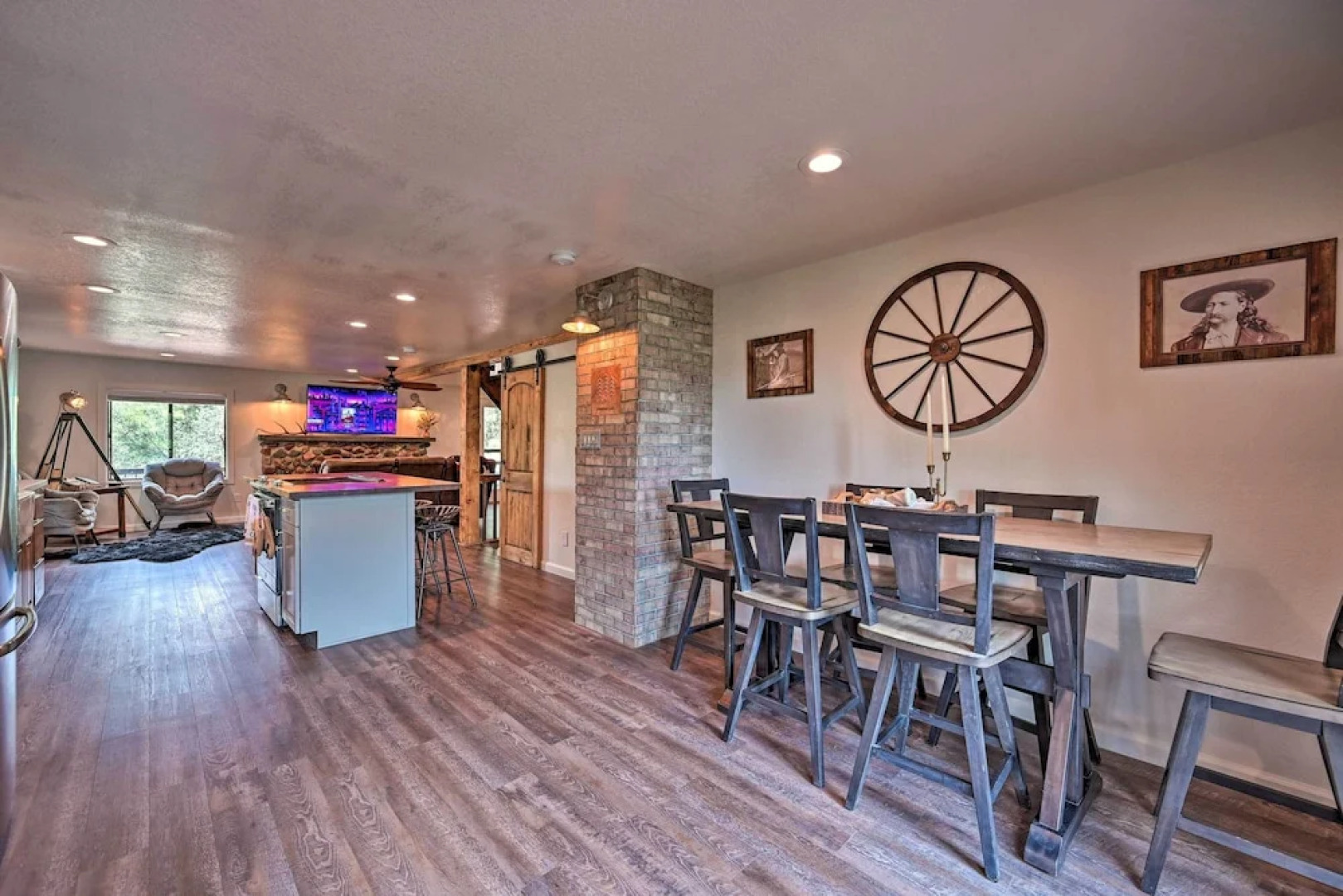 Hot Tub, Game Room: Dog-friendly Pine Cabin!