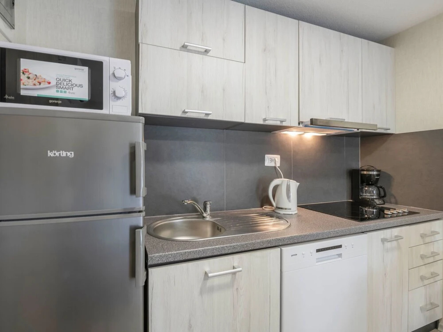 Luxury Premium Banjole