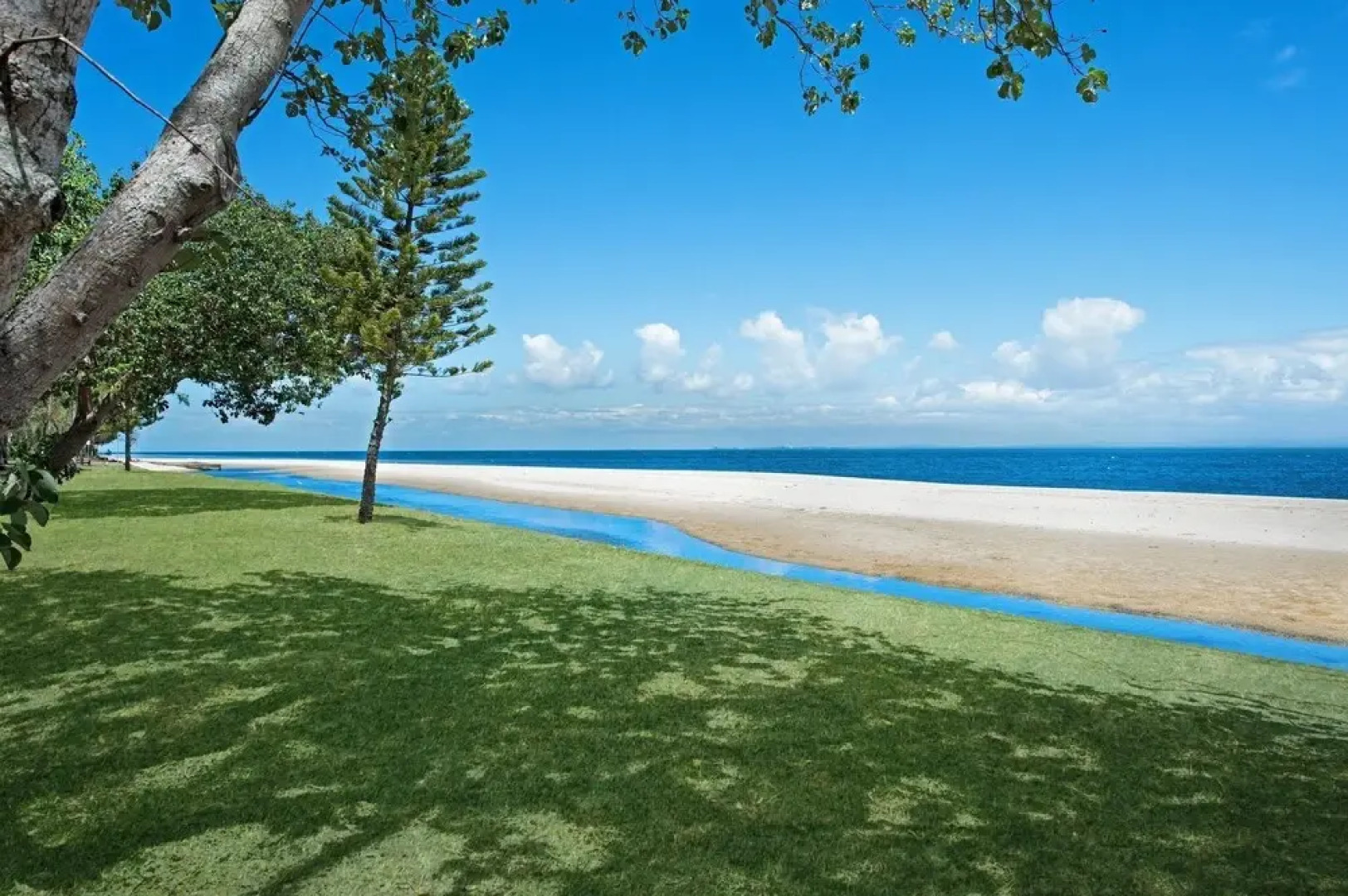 Quiet location across from waterfront - South Esp, Bongaree