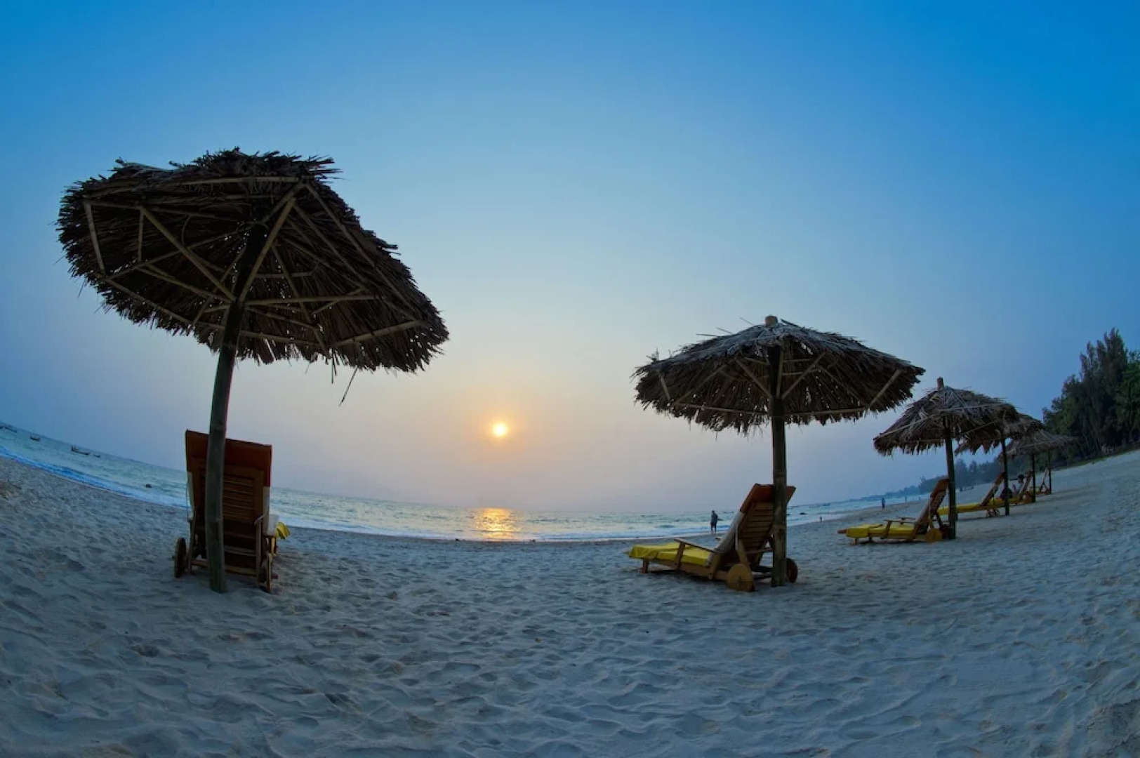 Seasons Hotels And Resort- Ngapali