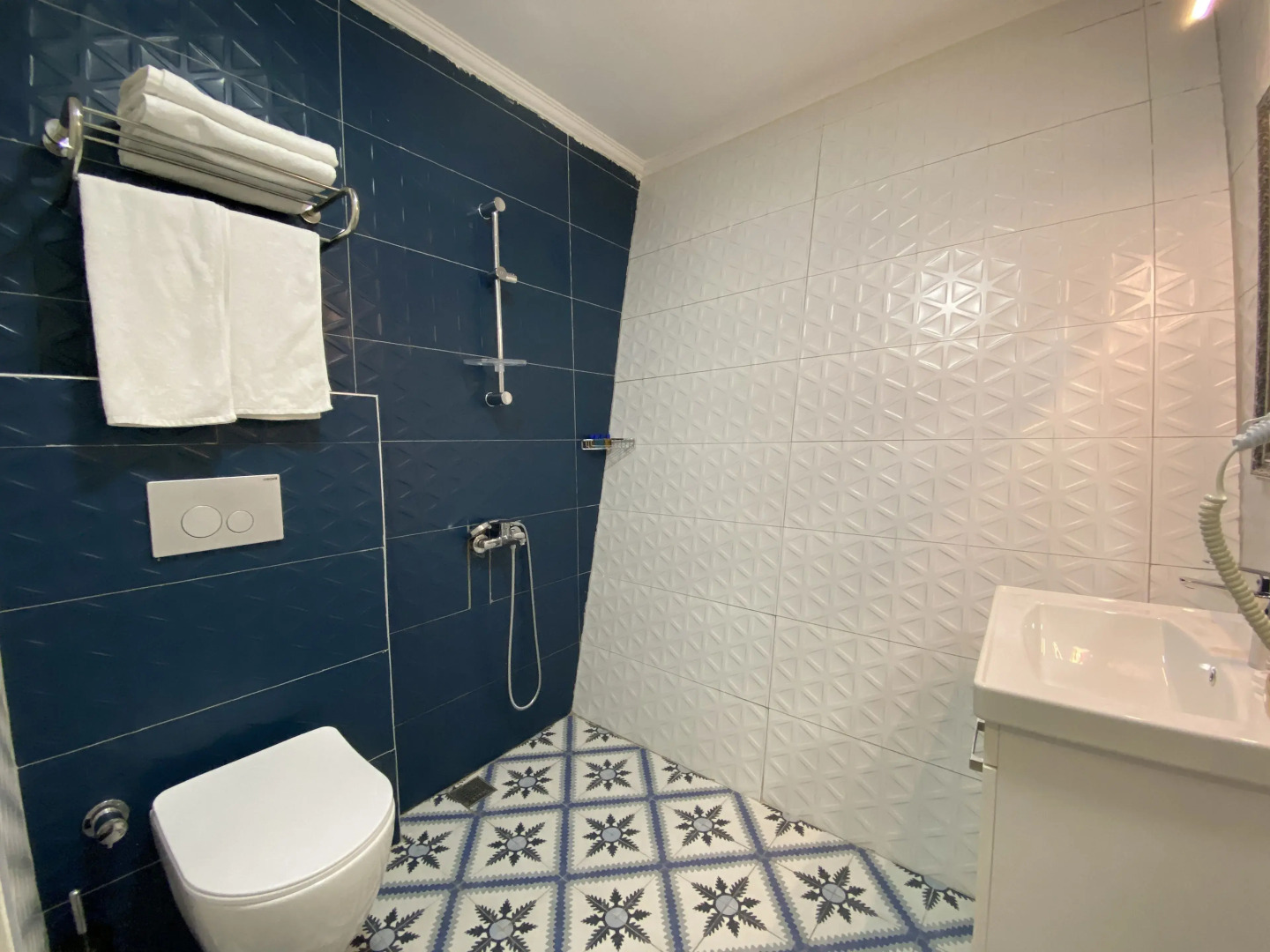 Castle's Light Boutique Hotel