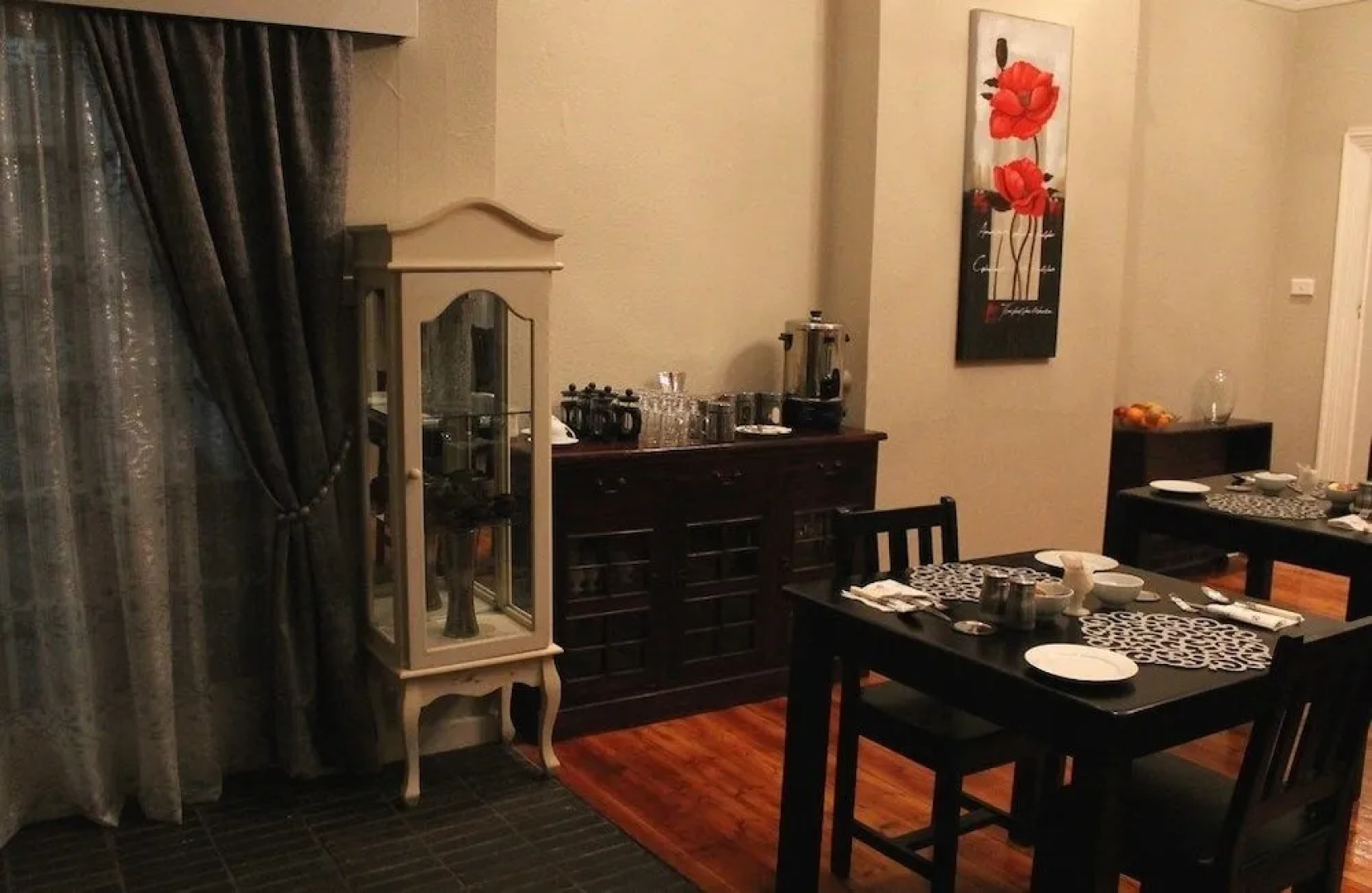 Tranquil House B&B @ 10 Berry St