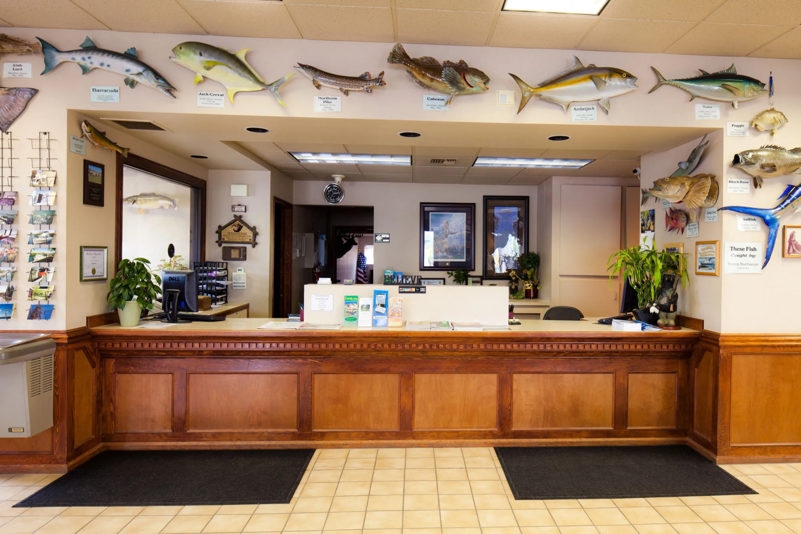 Benny's Colville Inn