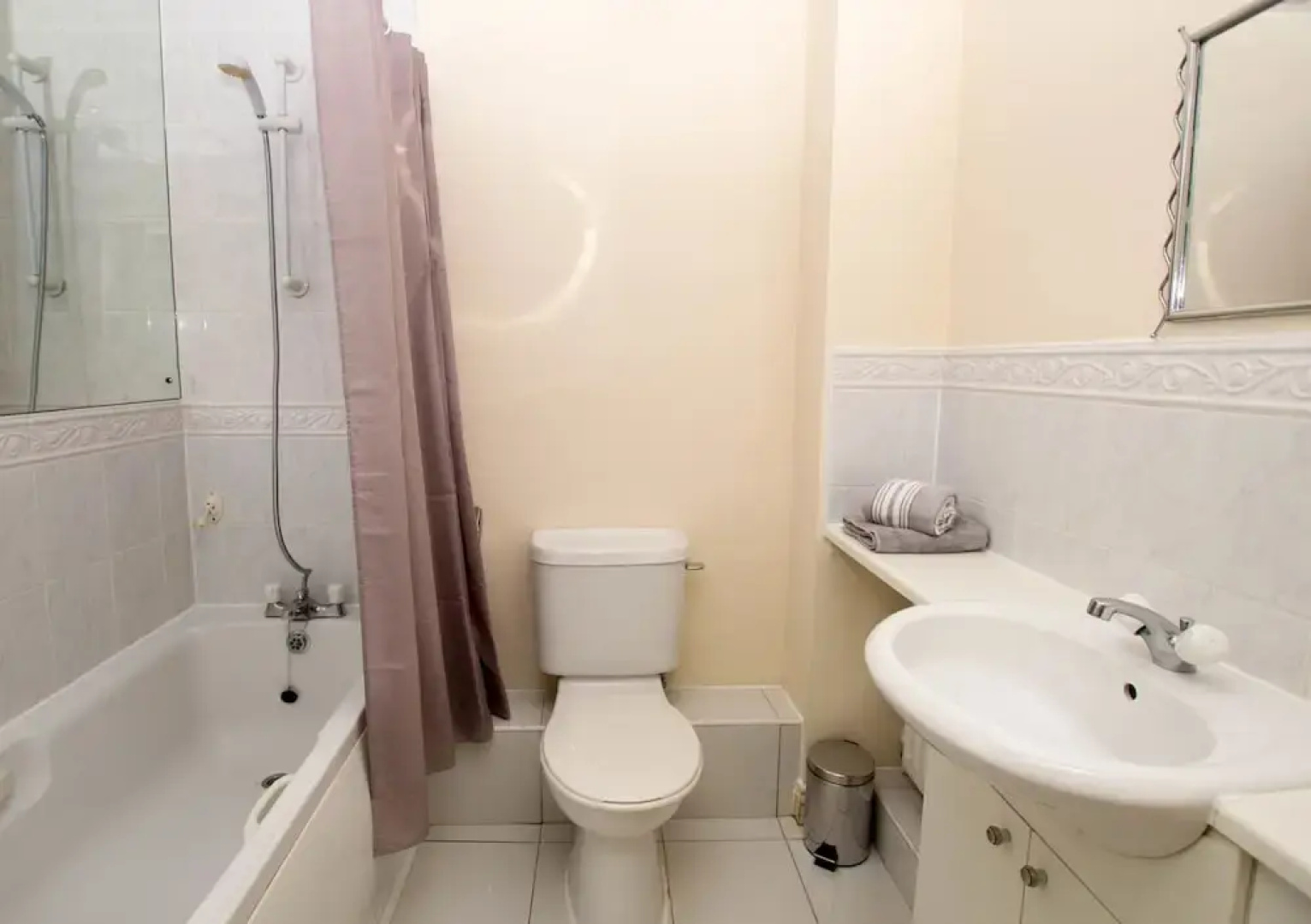 Annandale Court Serviced Apartments