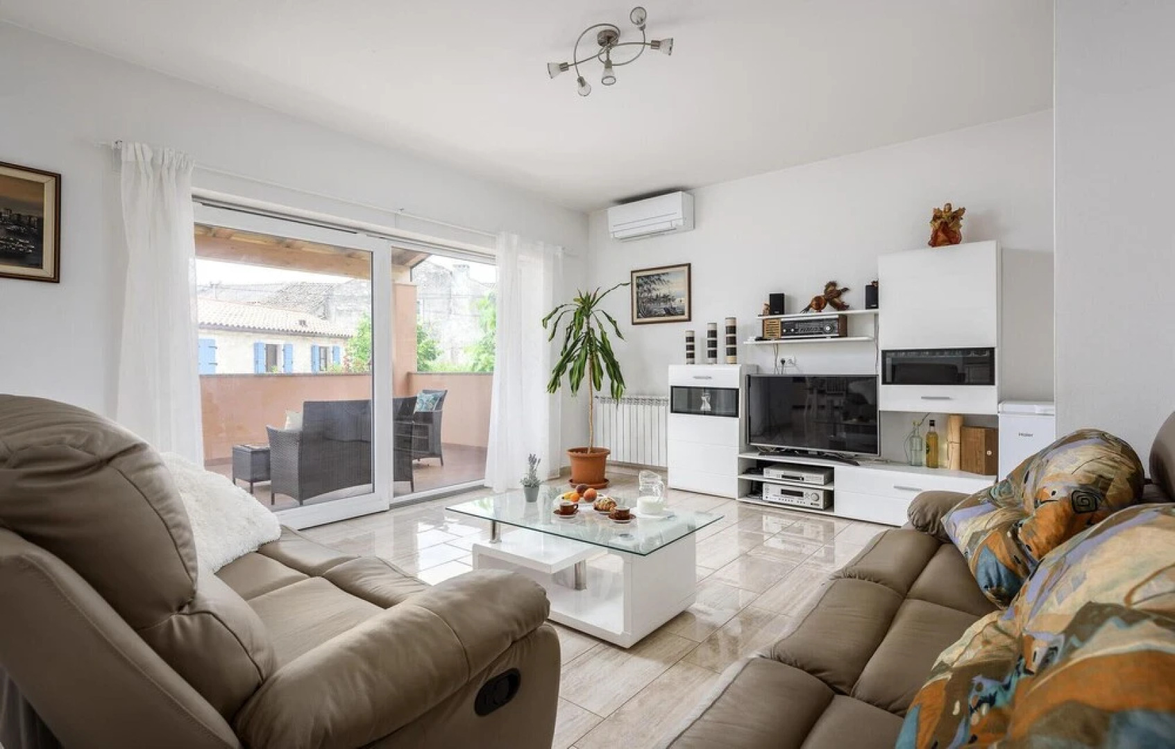 Awesome Home in Buje With Outdoor Swimming Pool, Wifi and 2 Bedrooms