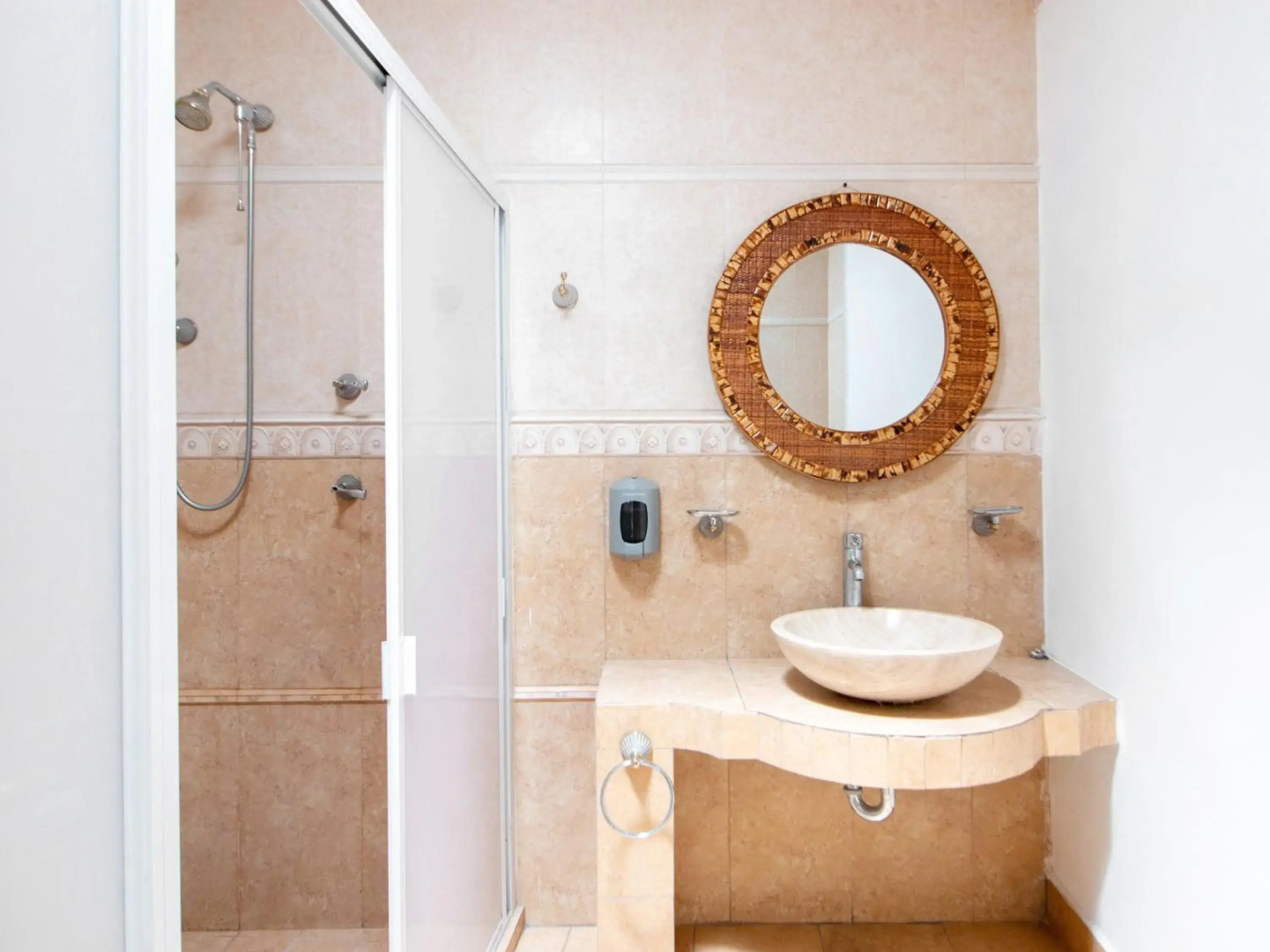 Capital O Hotel San Jose