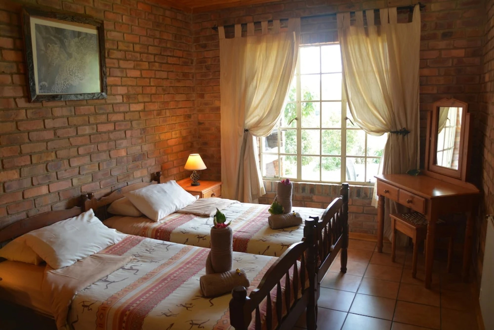 Thaba Tsweni Lodge & Safaris