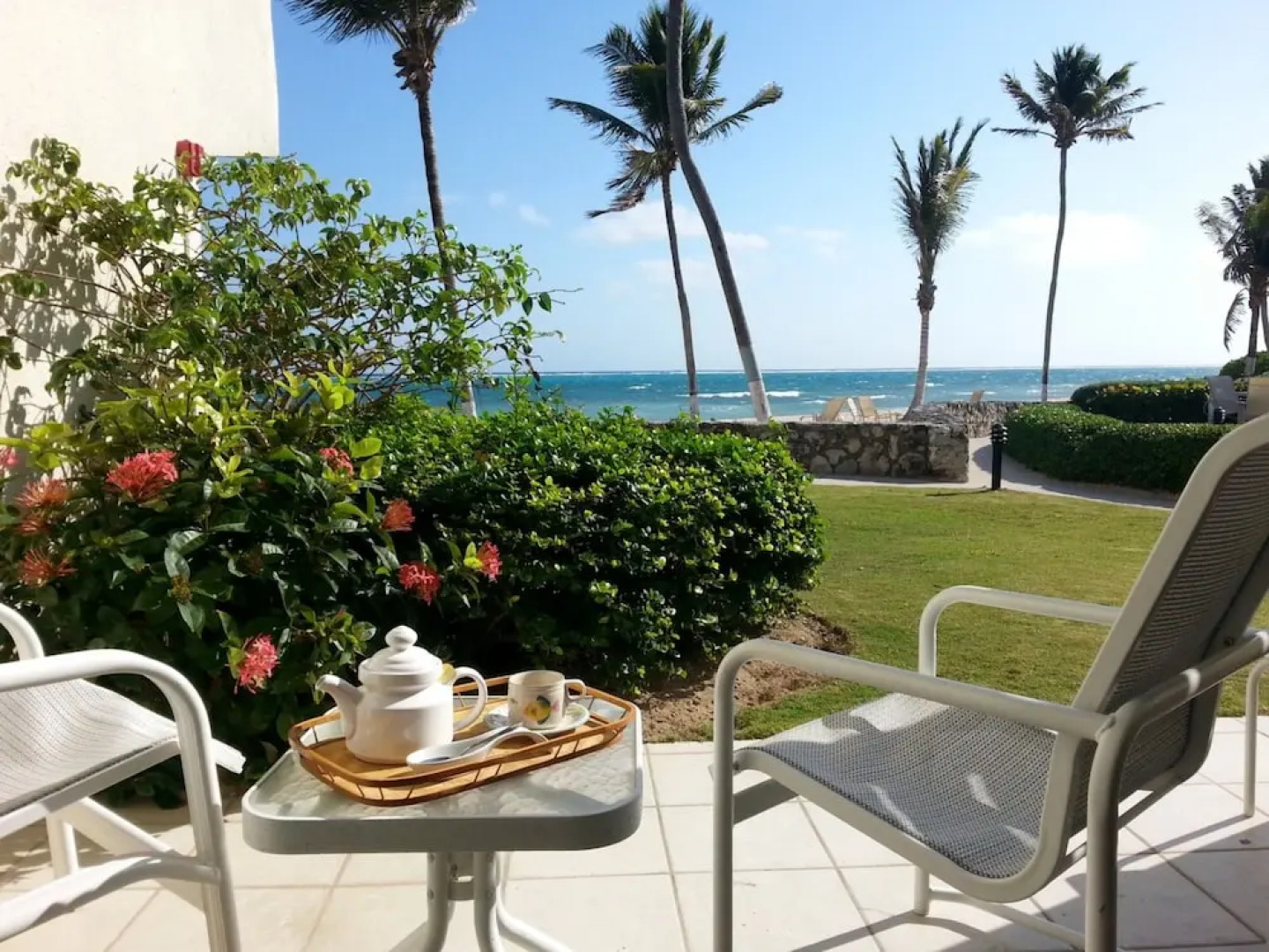 Villas Pappagallo by Cayman Villas