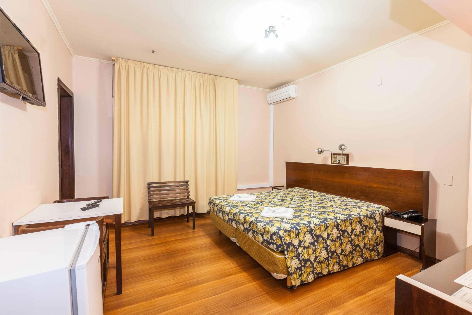 Hotel Letto Caxias