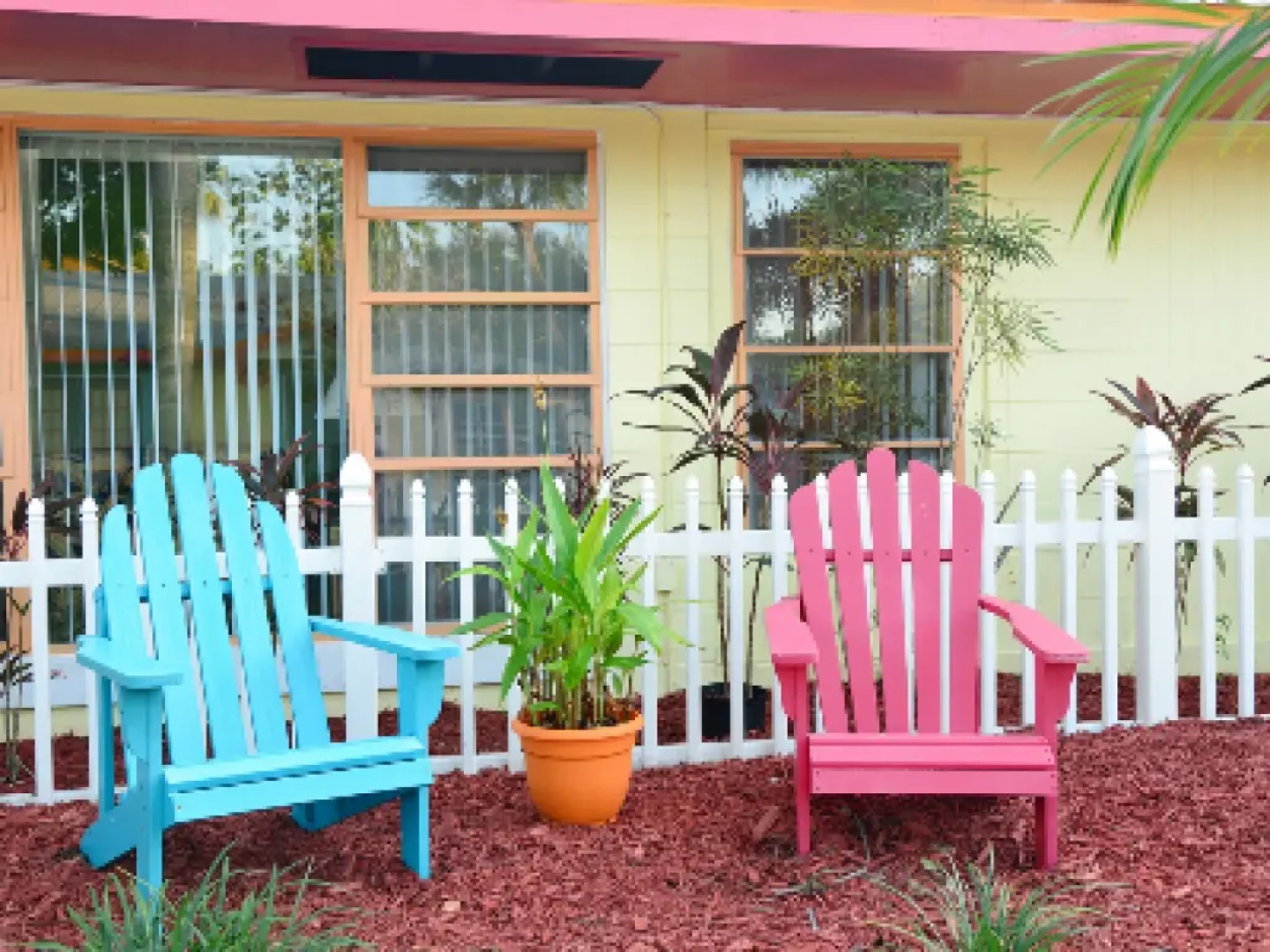 THE Palmview AND Sandpiper Inns