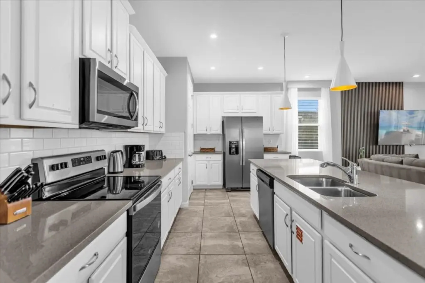 9 Bedrooms / 6 Bathrooms / Solara (8901 CB), Kissimmee, US