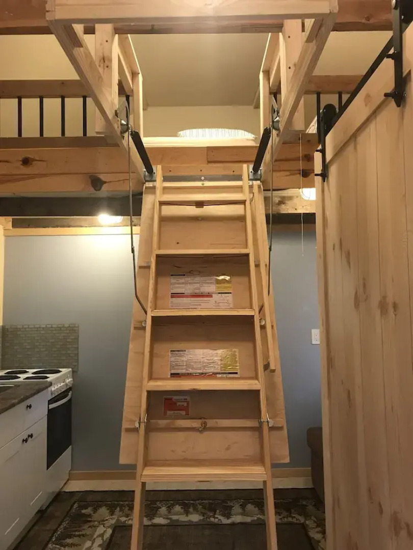 Longmuir's Hidden Cove Cottage Resort