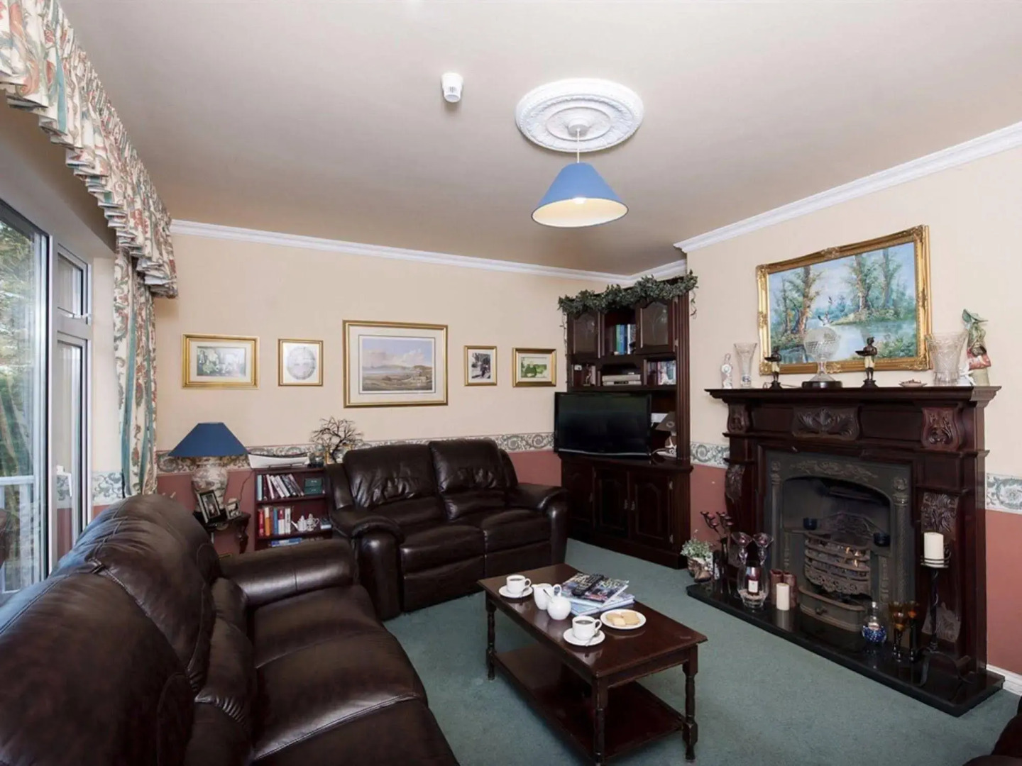 The Waterfront House Country Home