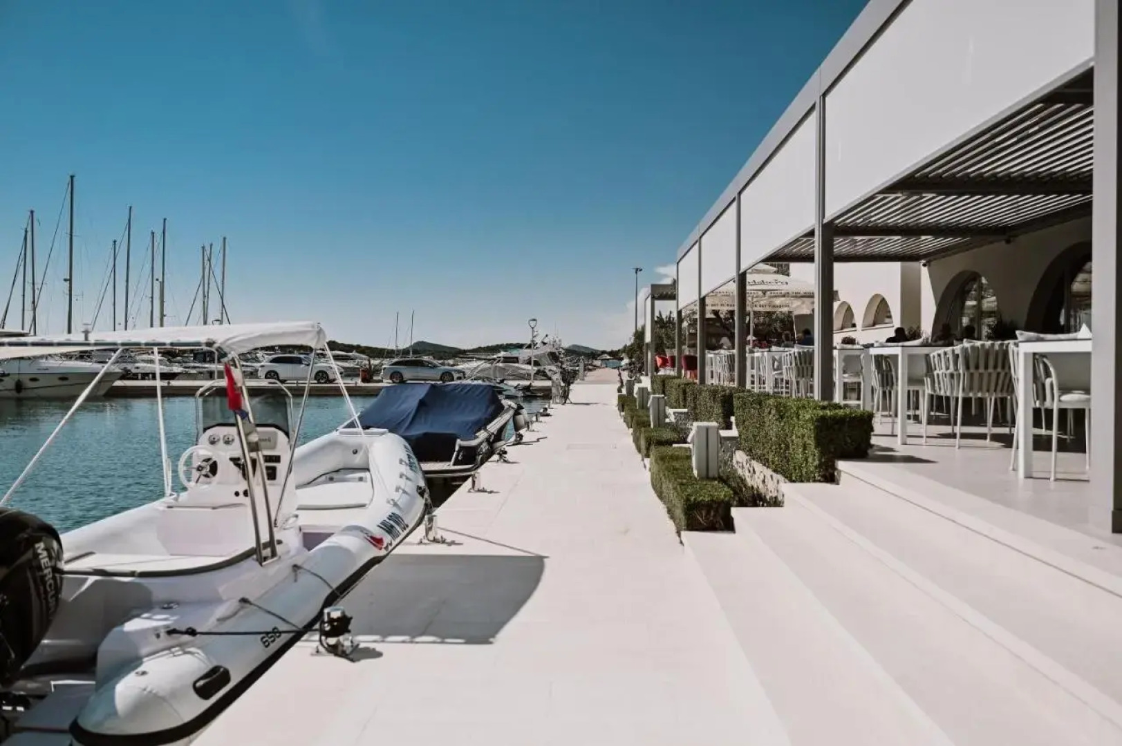 Hotel Stomorin-Marina Hramina