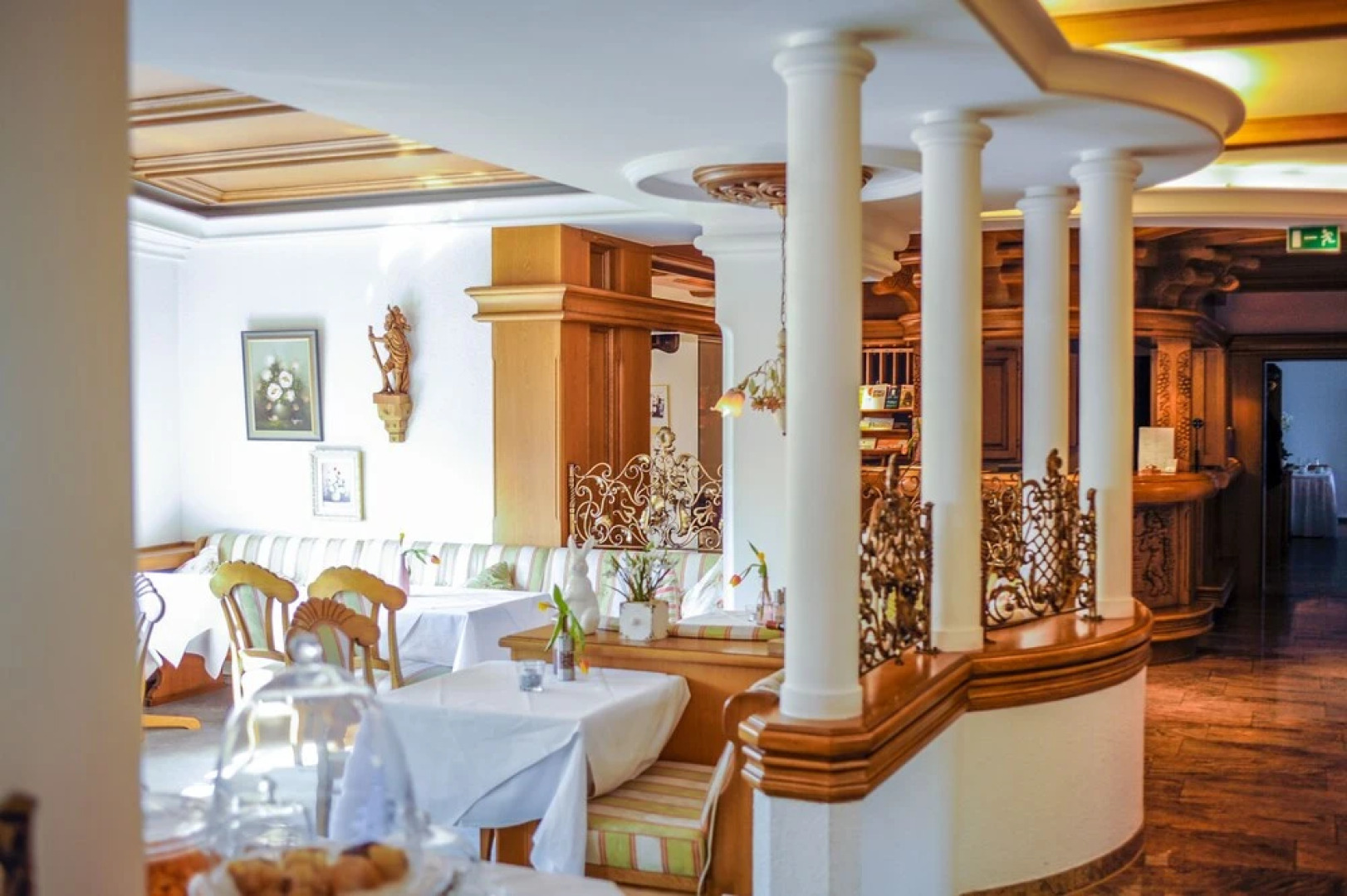 HotelRestaurant Walker