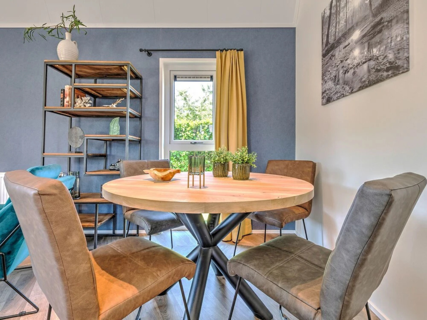 Beautiful Bungalow with Hot Tub in Kaatsheuvel