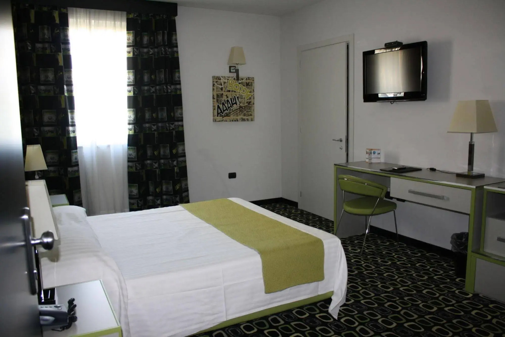 La Dolce Vita Hotel Motel