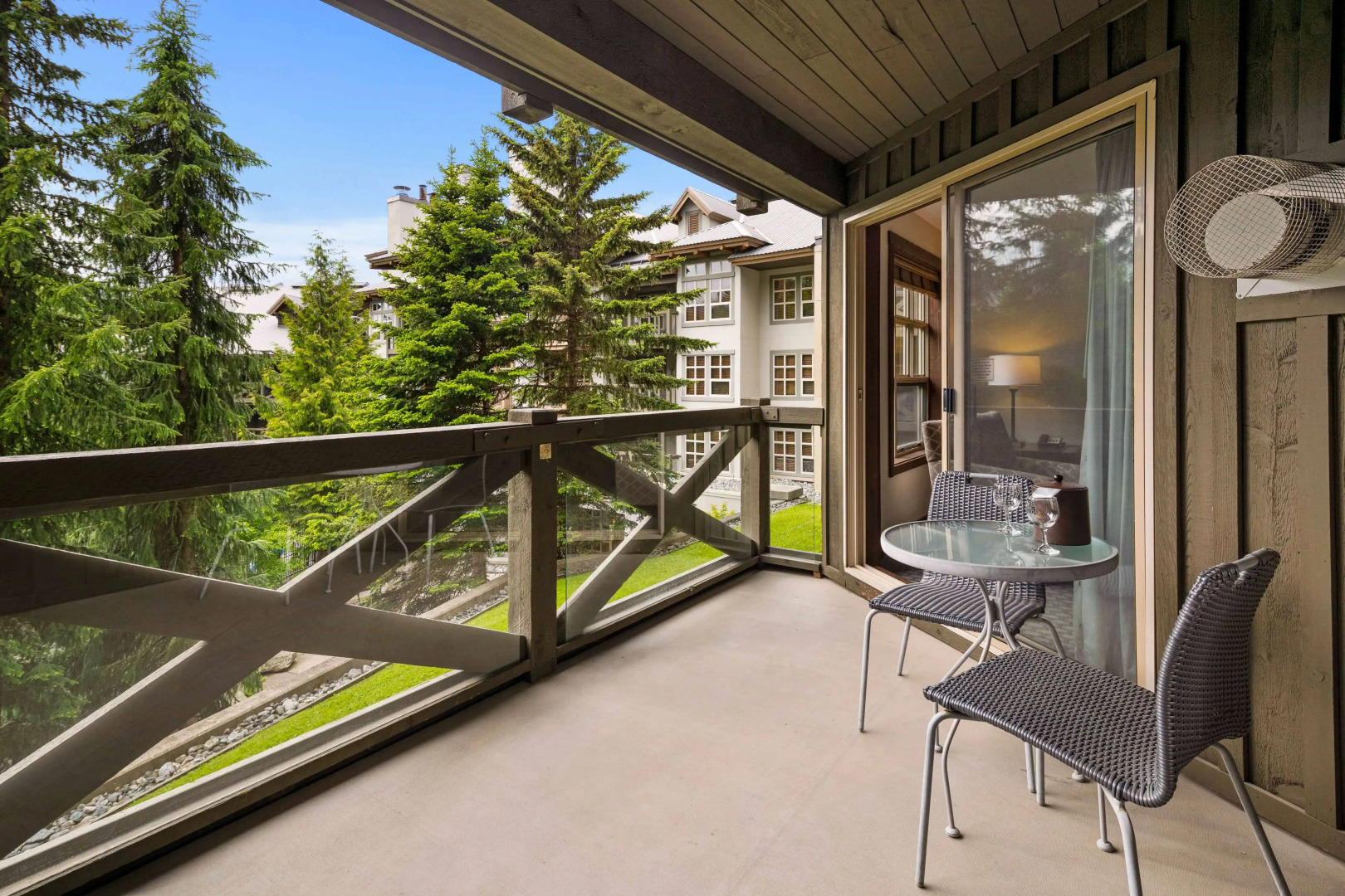 Blackcomb Springs Suites by CLIQUE