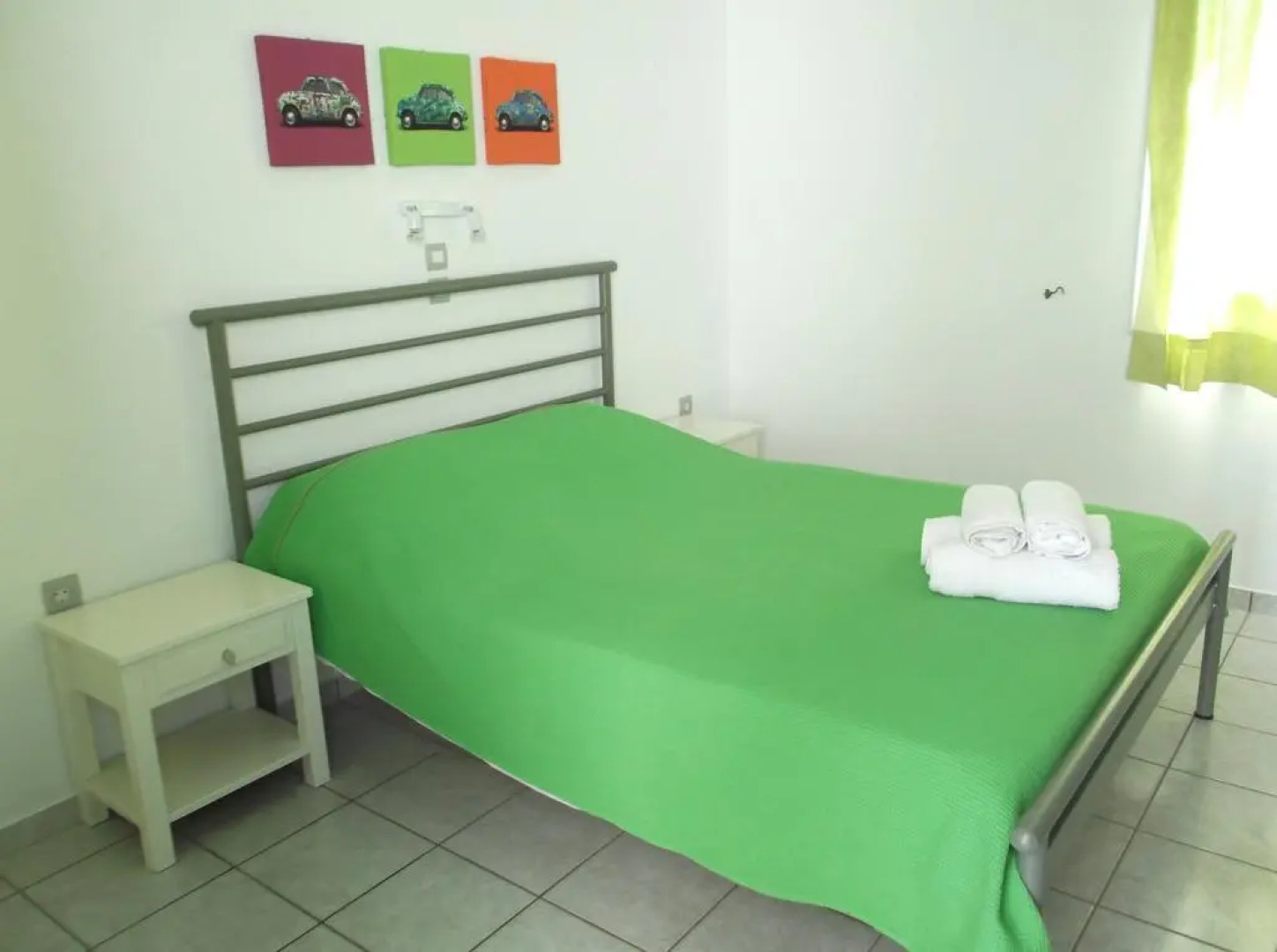 Morpheas Pension Rooms & Apartments