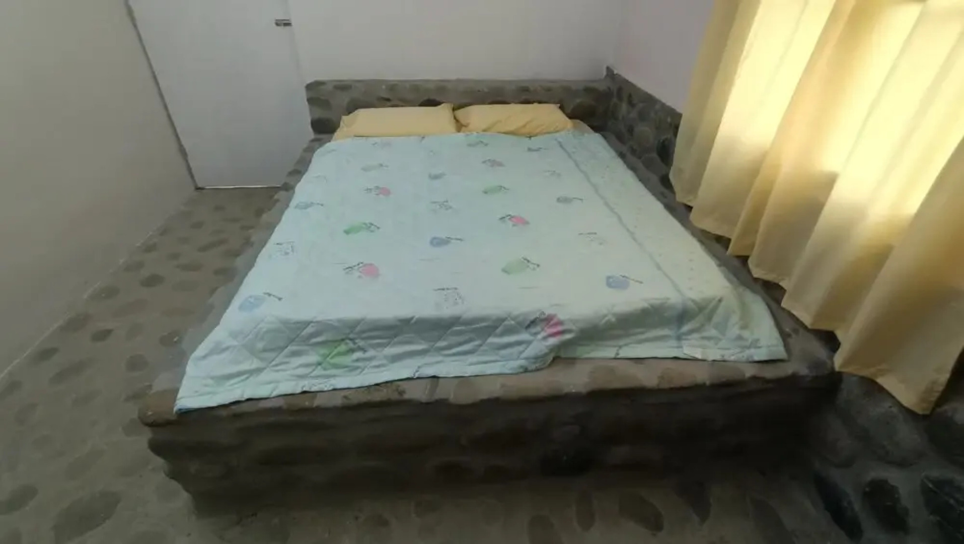 Flinstone Lodge by Oyo Rooms