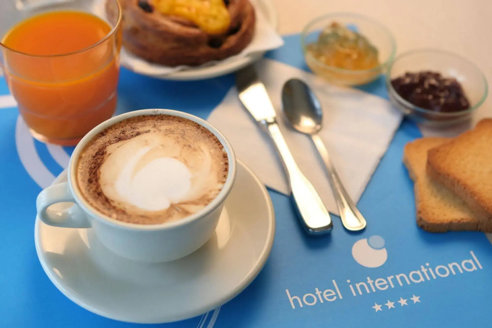 International Hotel & Suite