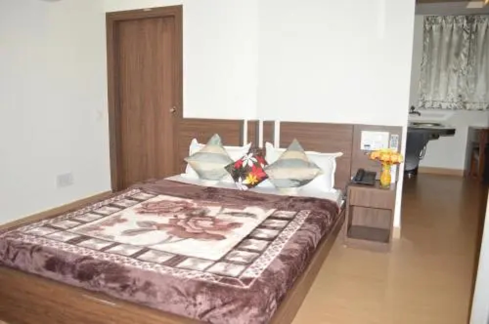 Hotel Vrindavan Palace