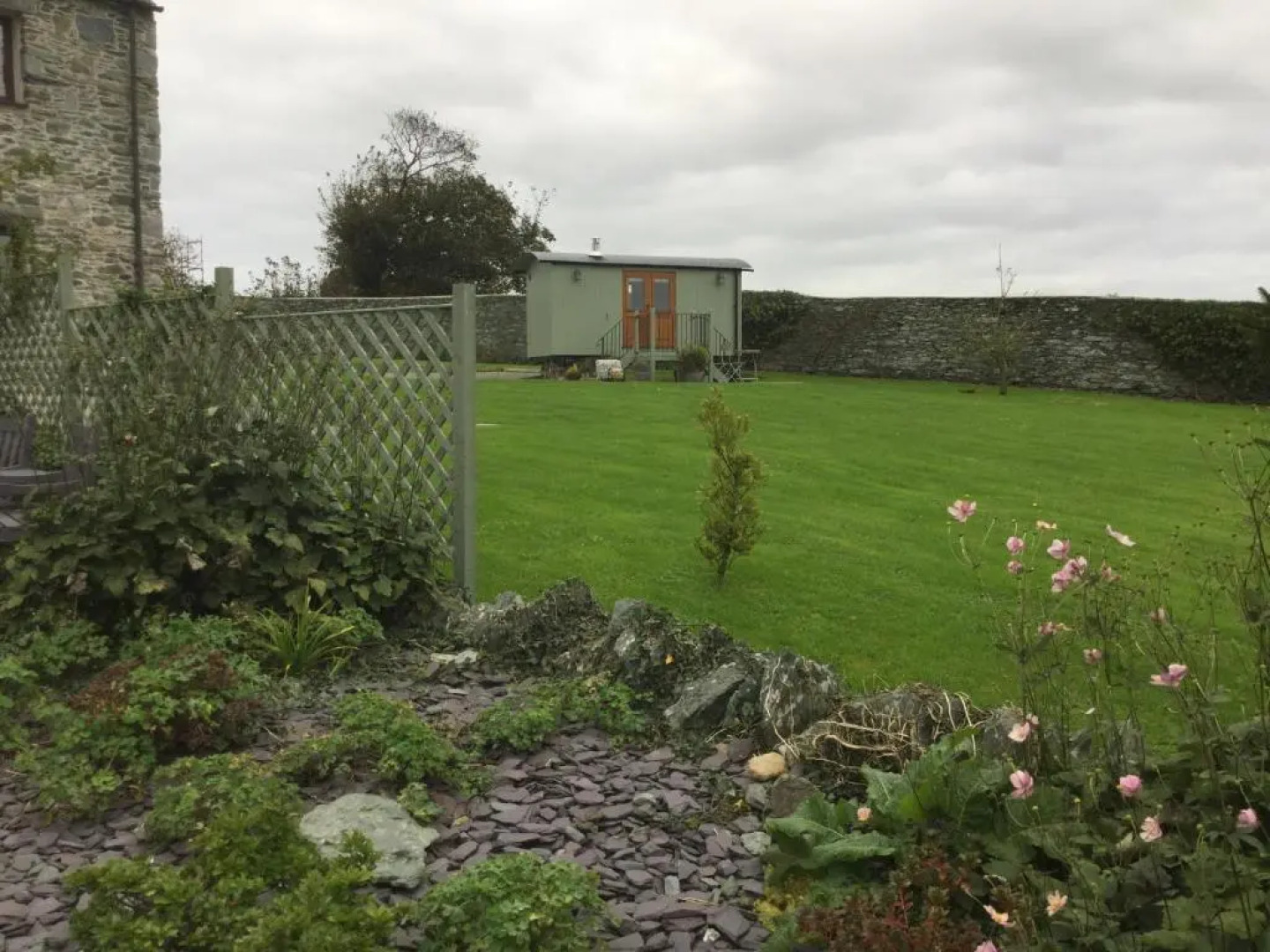 Storws Y Gorlan Shepherd's Hut