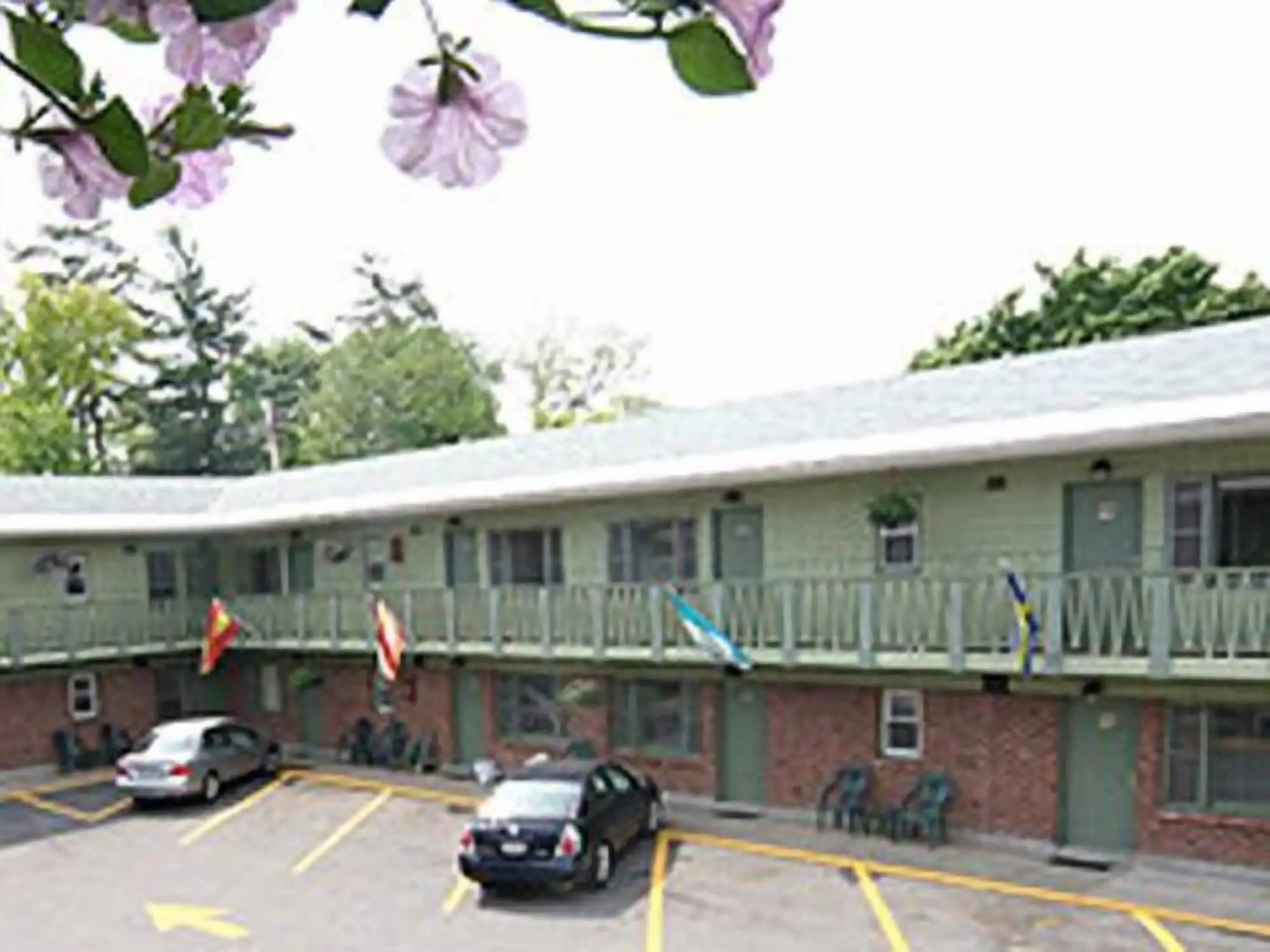 Community Court Motel