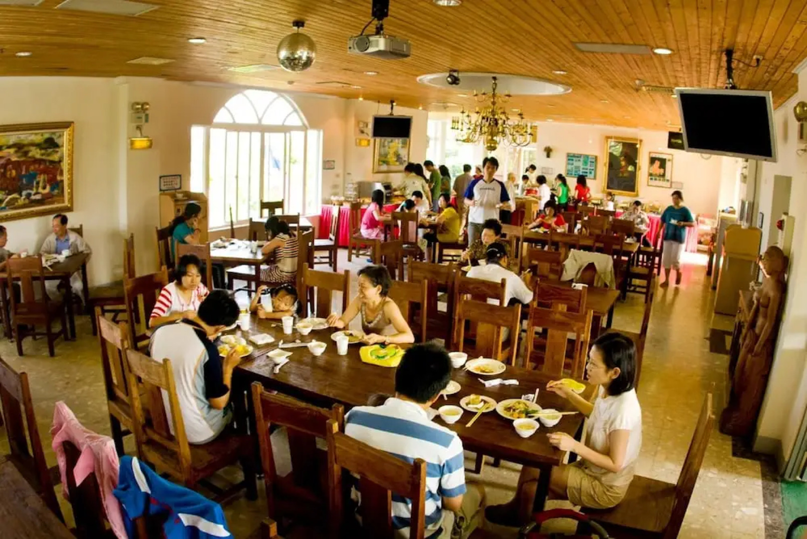 Swan Lake Villa Resort