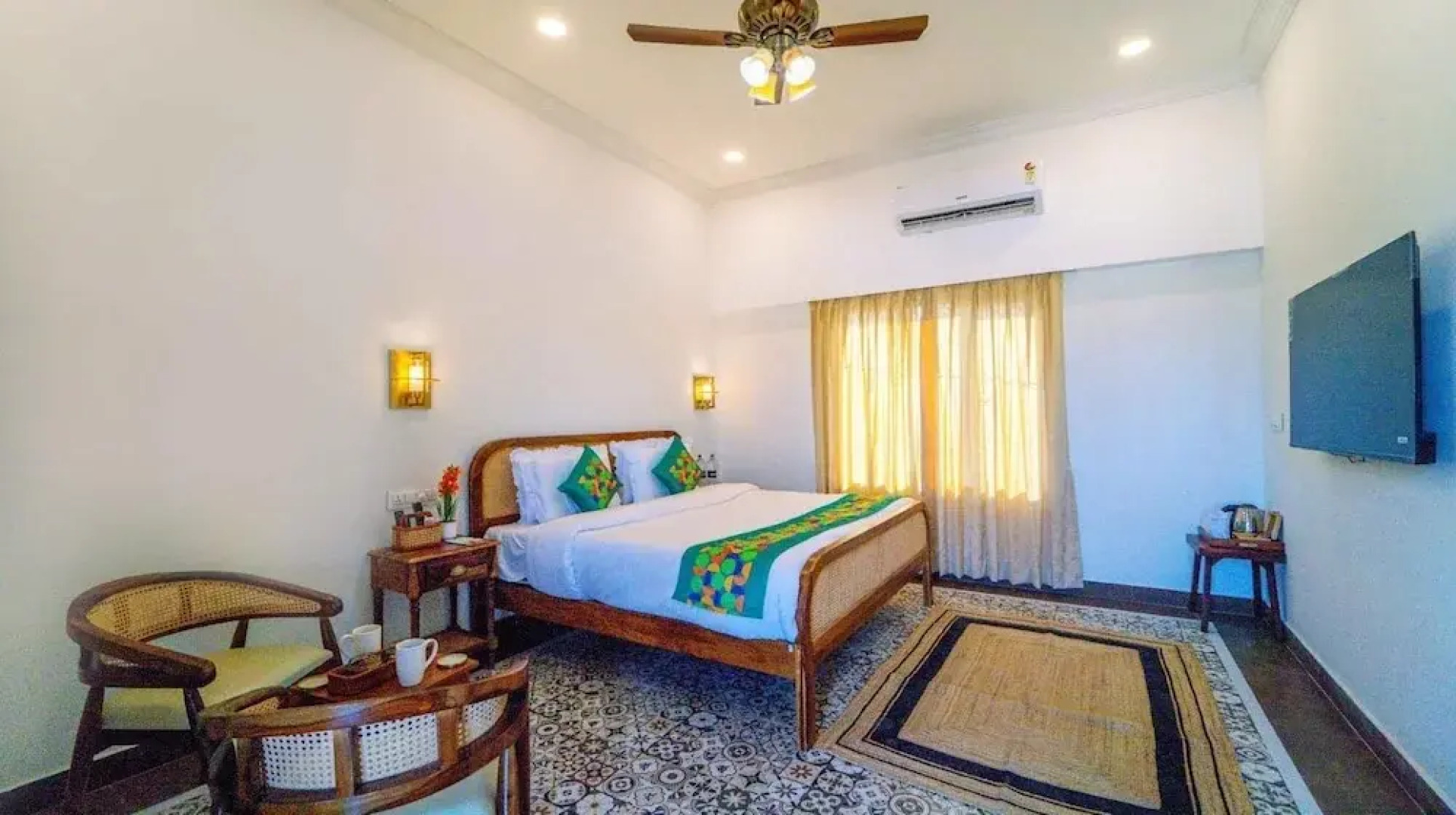 Hotel Hinduja Luxury Camp & Resort