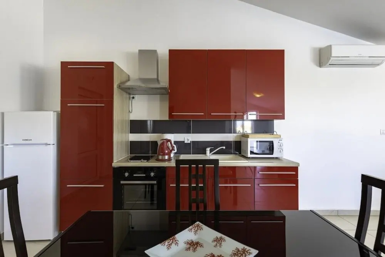 Comfort apartments with pool in Medulin