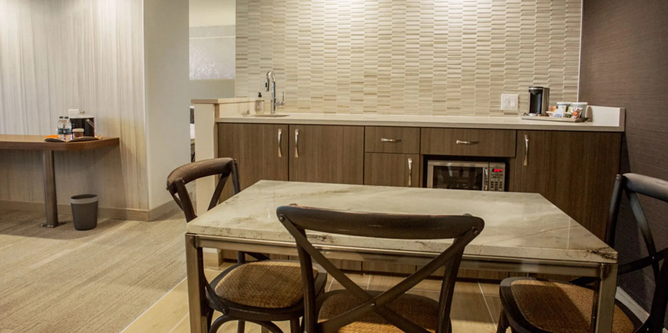 The Rushmore Hotel & Suites, BW Premier Collection