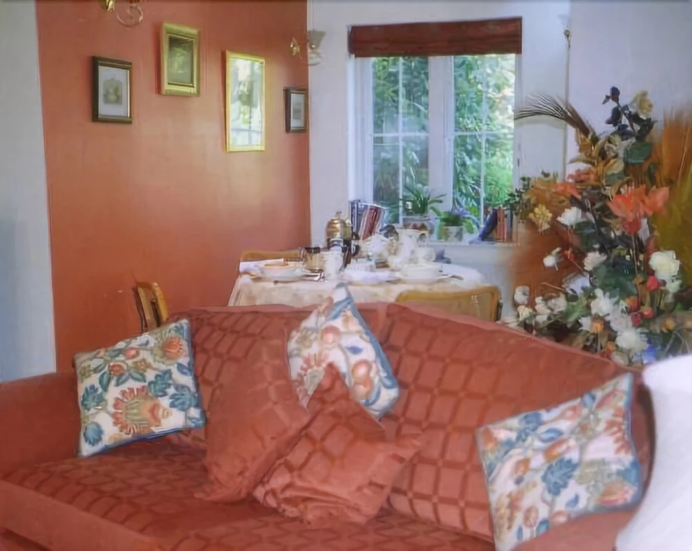 The Yellow House Bed & Breakfast