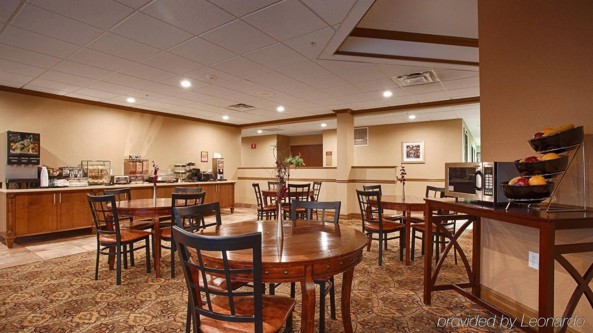 La Quinta Inn & Suites by Wyndham Lackawanna