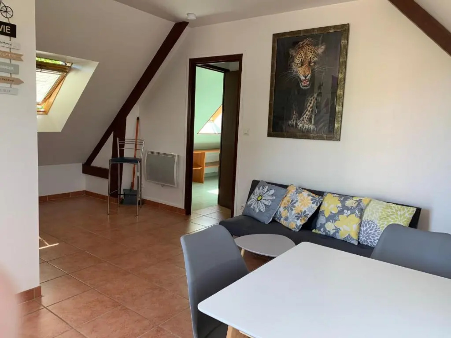 Appartement situé prés des plages et du golf