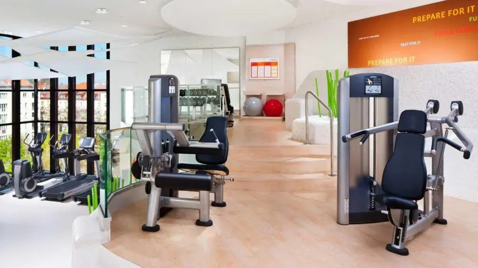 Sheraton Munchen Westpark Hotel