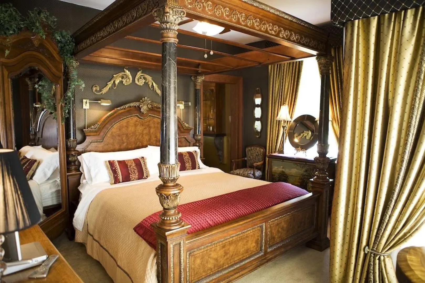 The Georgian Residence Luxury Boutique Suites