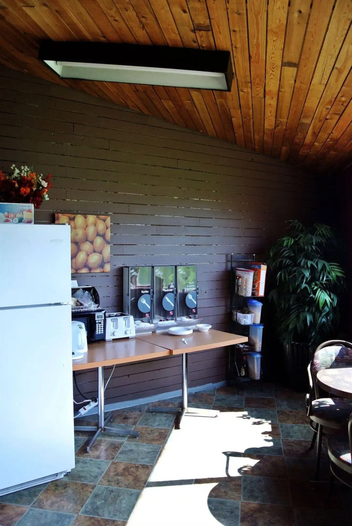 Vegreville Garden Inn