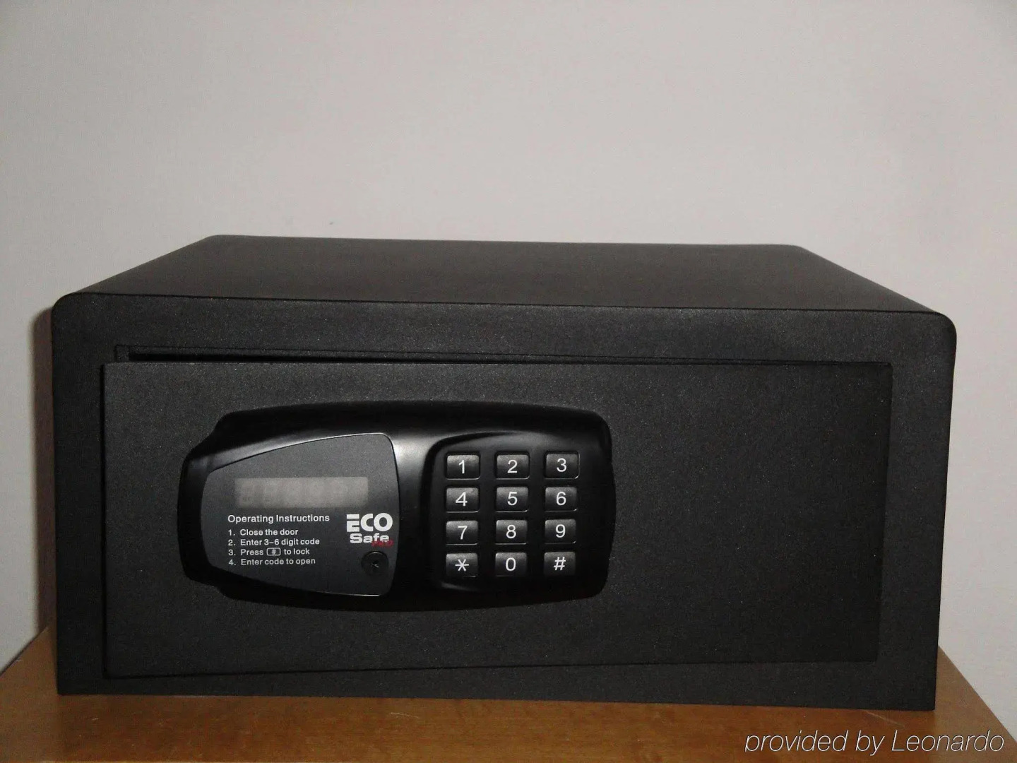 The White Apartments - Только для взрослых