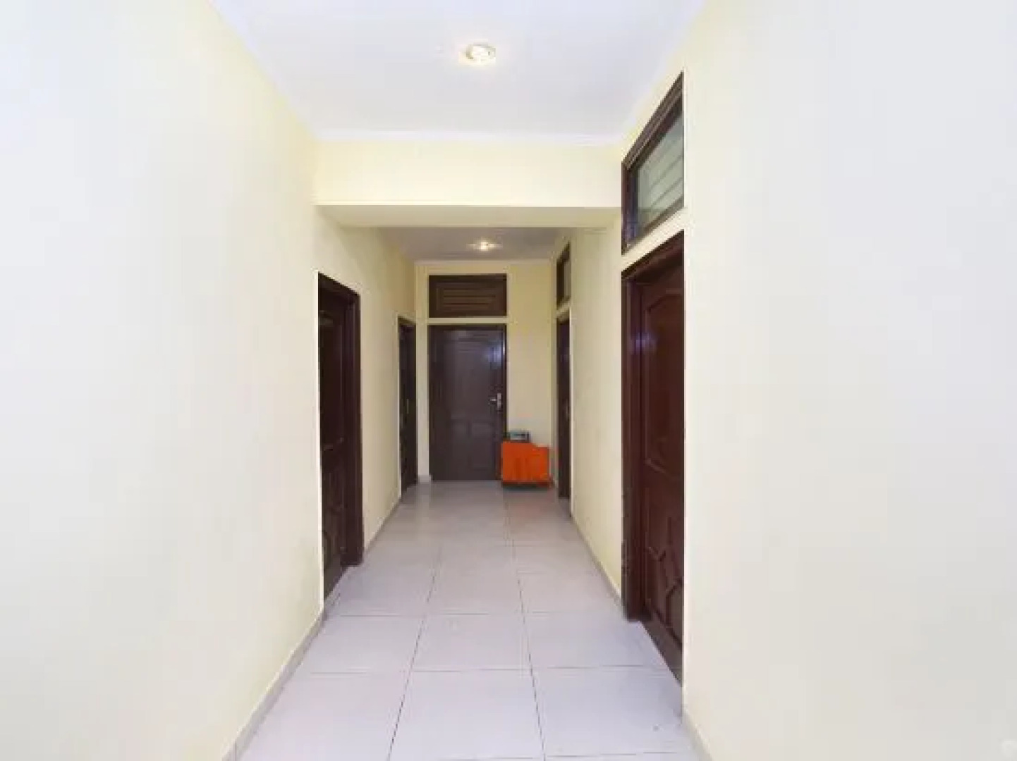 OYO 19765 Royal Guest House