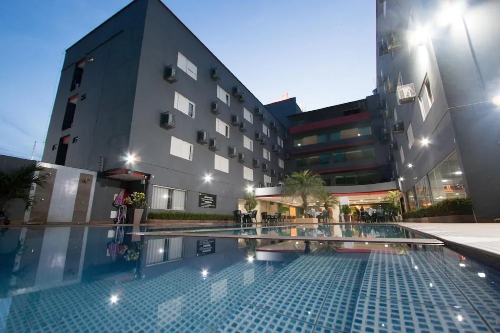 Golden Ville Hotel