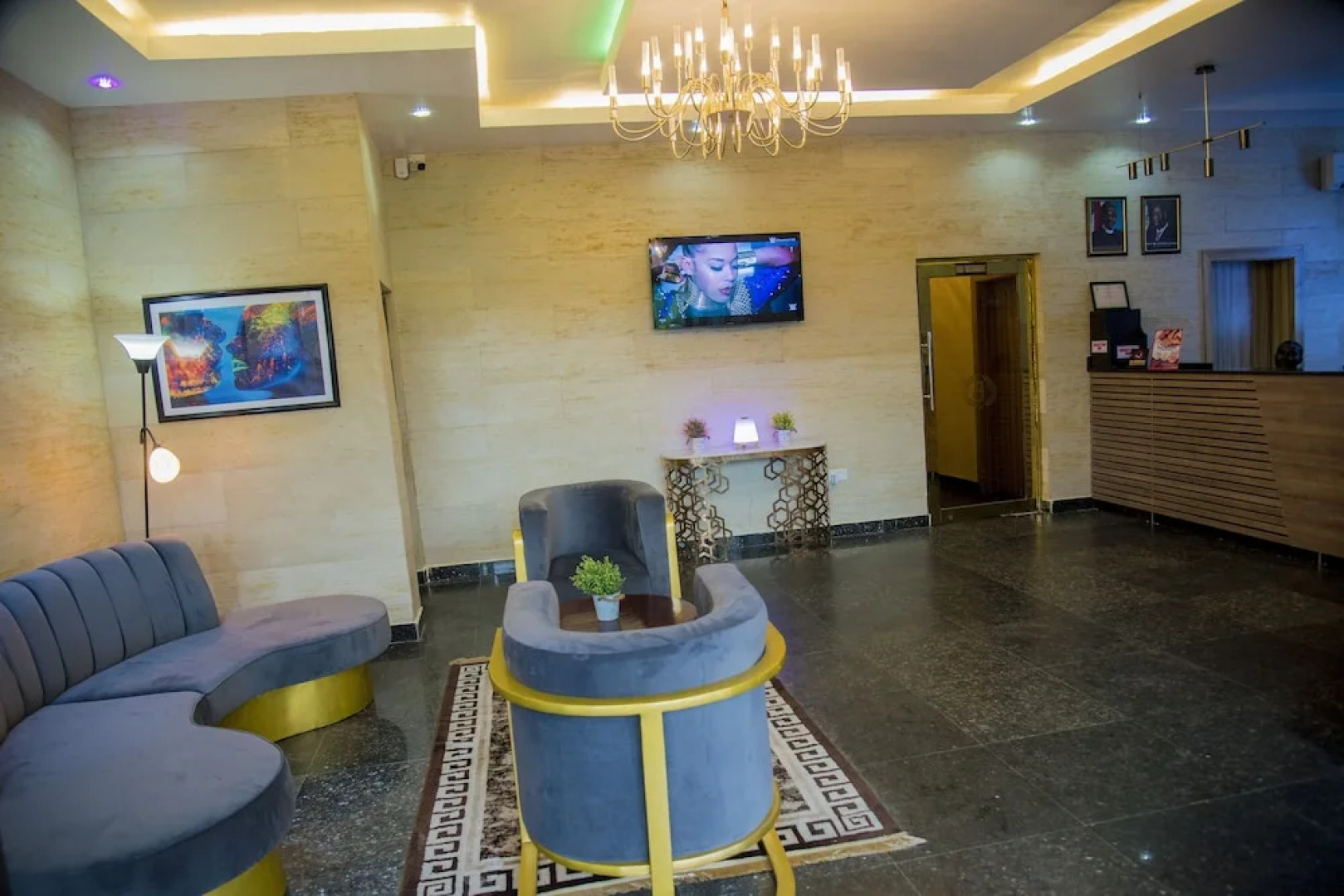 Bedouin Hotel & Suites